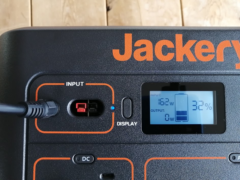 実機レビュー【Jackery ポータブル電源 1000】おすすめ機種を徹底解説