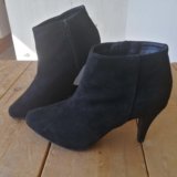 サイドジップ 8cmヒール シンプル ブーティ 大きいサイズ 歩きやすい レディース スエード 黒 menue メヌエ ブーツ 冬 靴 スウェード ブーティー おしゃれ ブラック ヒール ショート ネイビー スムース ハイヒール ショートブーツ